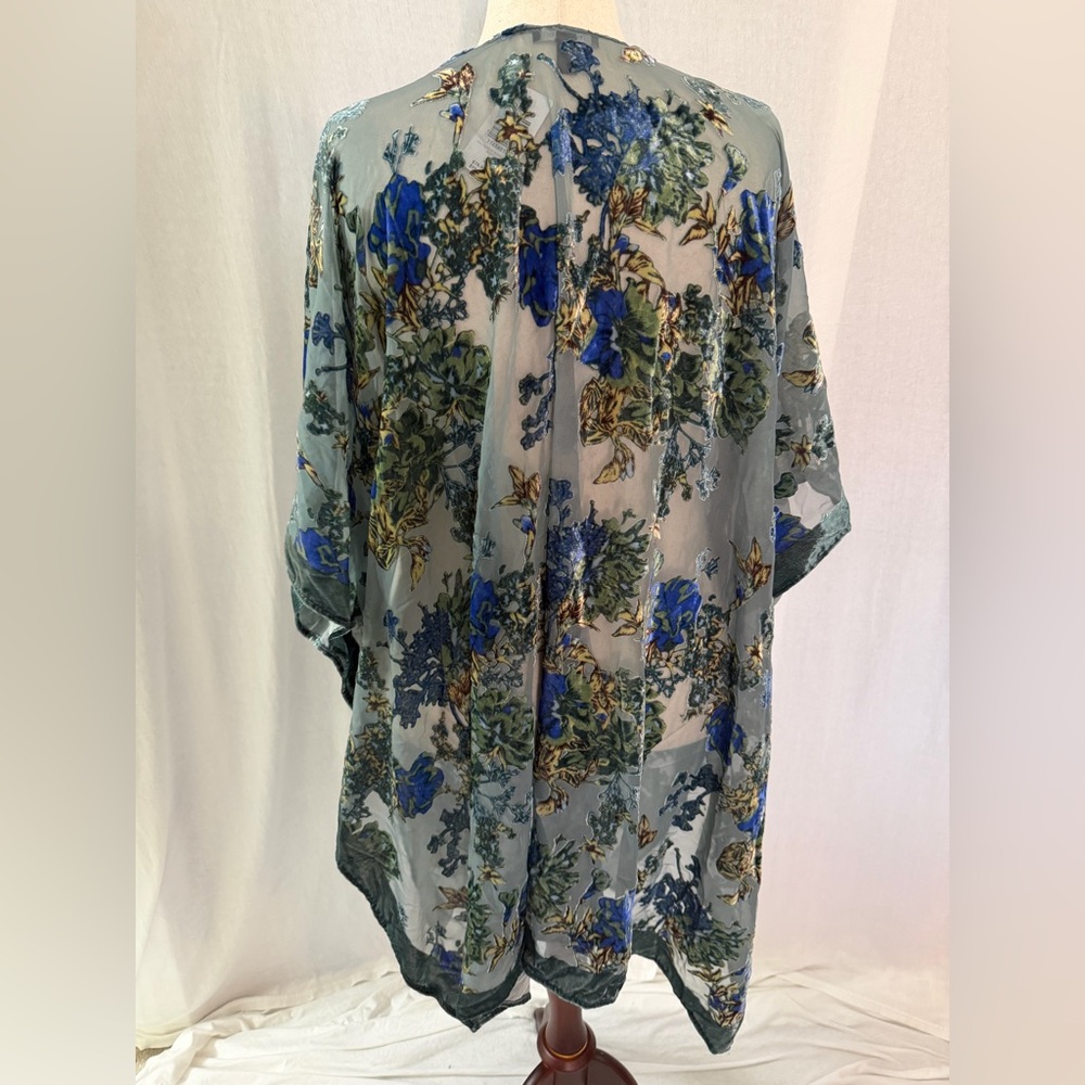 NWT Torrid Teal Floral Velvet Burnout Kimono - Torrid Size 3/4 (22-26) - Picture 9 of 15